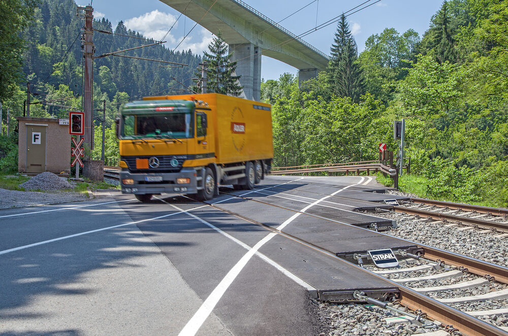 Advantages for safety, durability and cost-effectiveness with STRAIL level crossing systems.