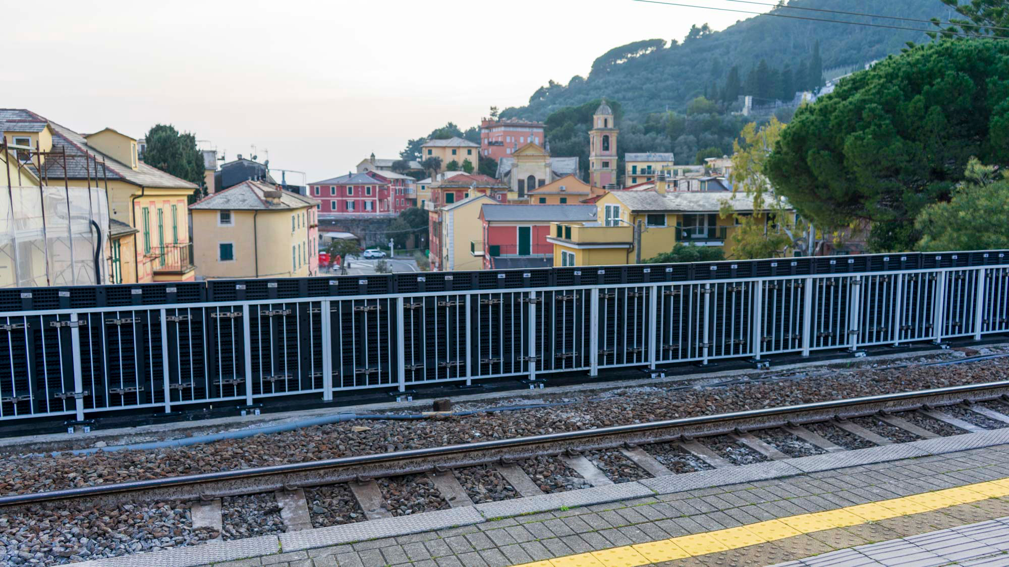 STRAILwave IP - Noise protection for railings and bridge areas - mounted.