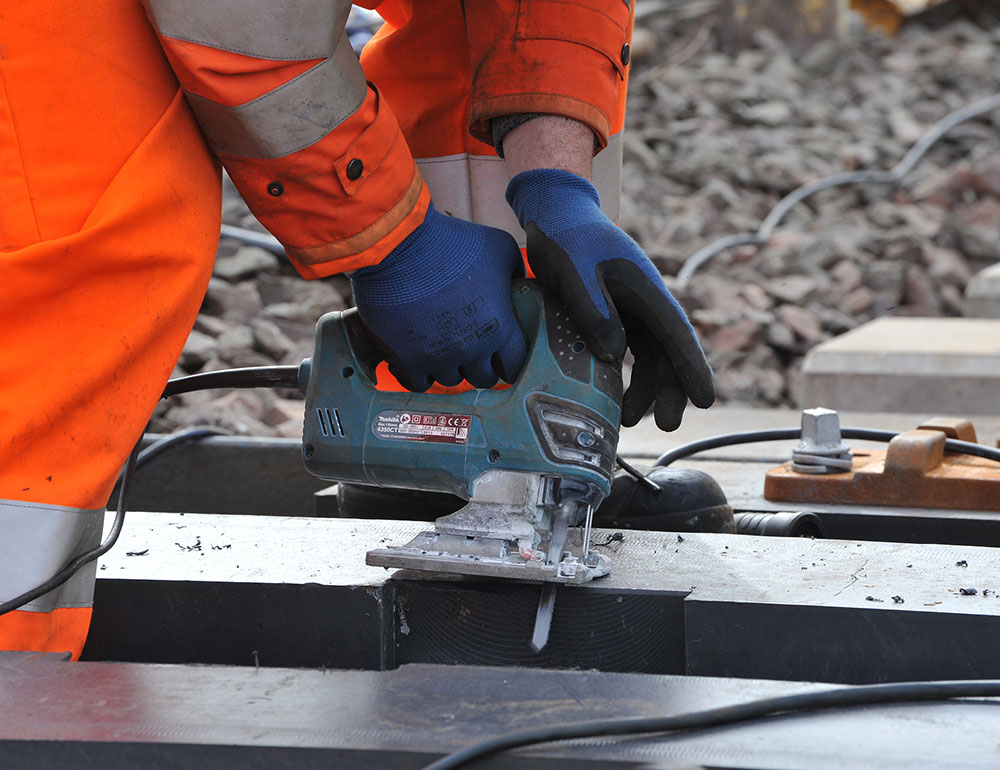 STRAILway polymer sleeper machining - Sustainable high-performance railway sleeper made from recycled polymer.