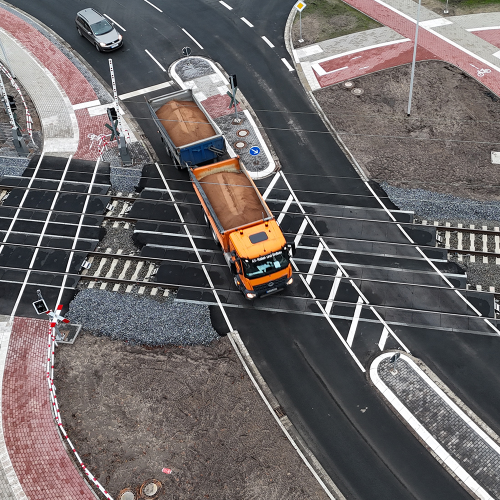 Glücksburger Straße level crossing