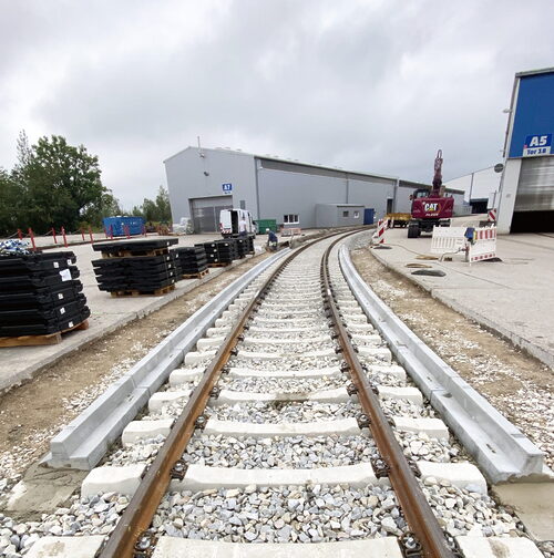 T-Bordstein Einbau beidseitig in Kurve