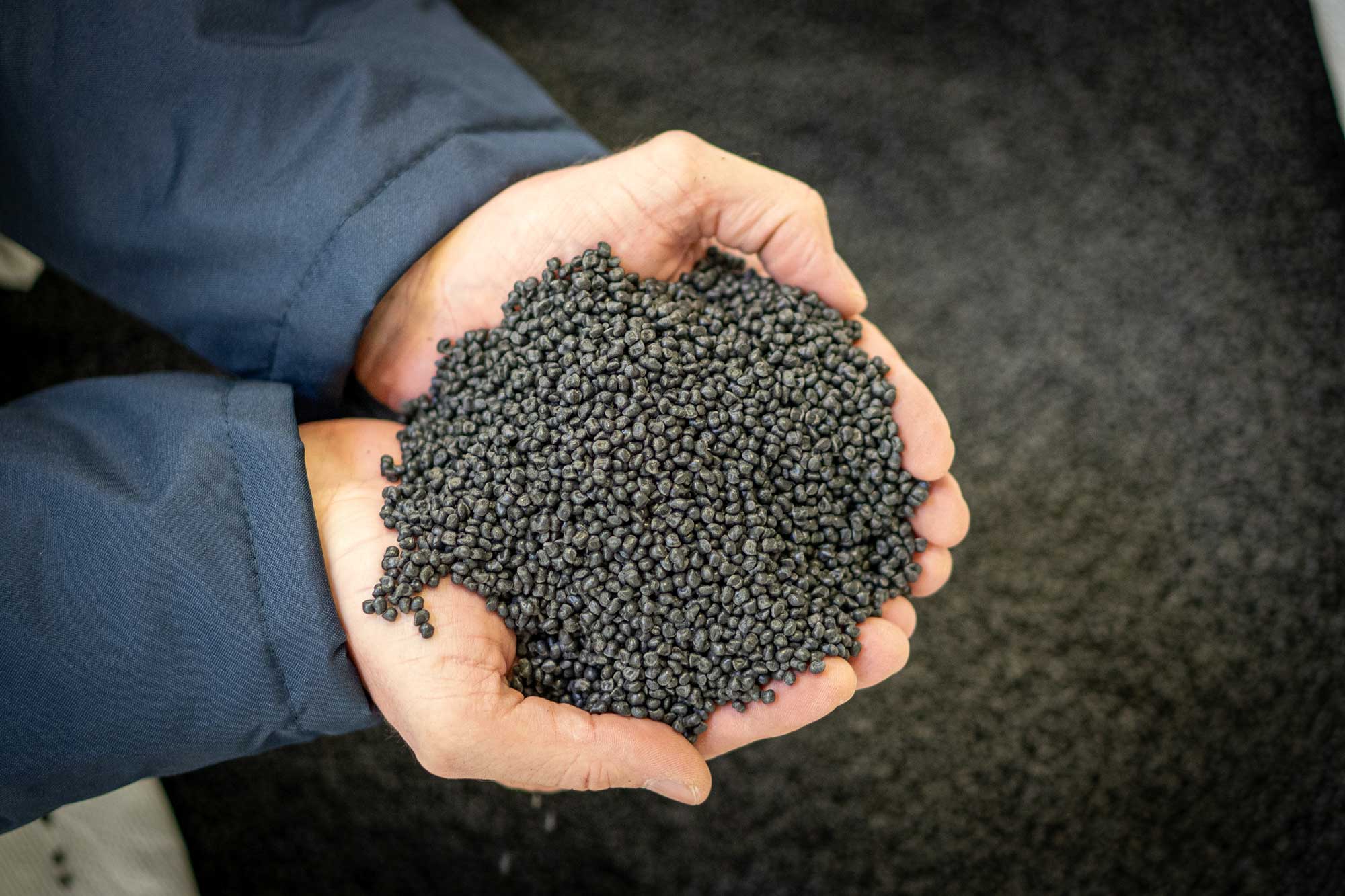 Granulat STRAILway Kunststoffschwelle Rohstoff