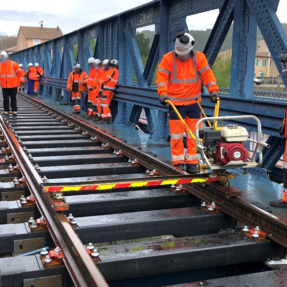 Durable STRAILway bridge sleepers installed in France