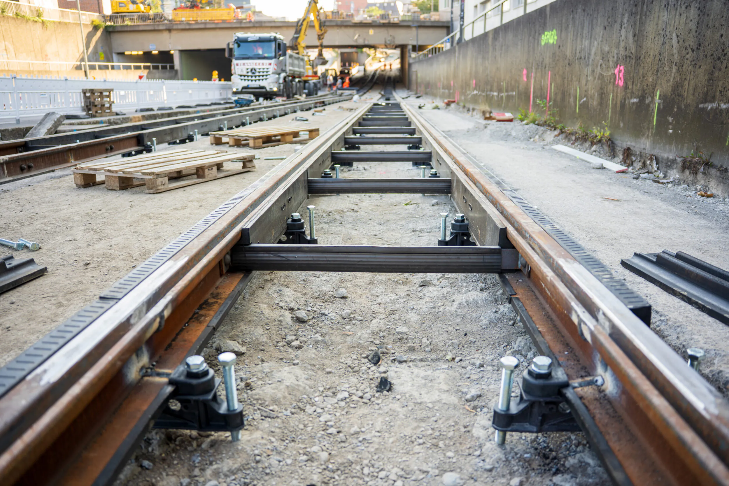 STRAILastic GRS - Shorter construction times through optimized installation