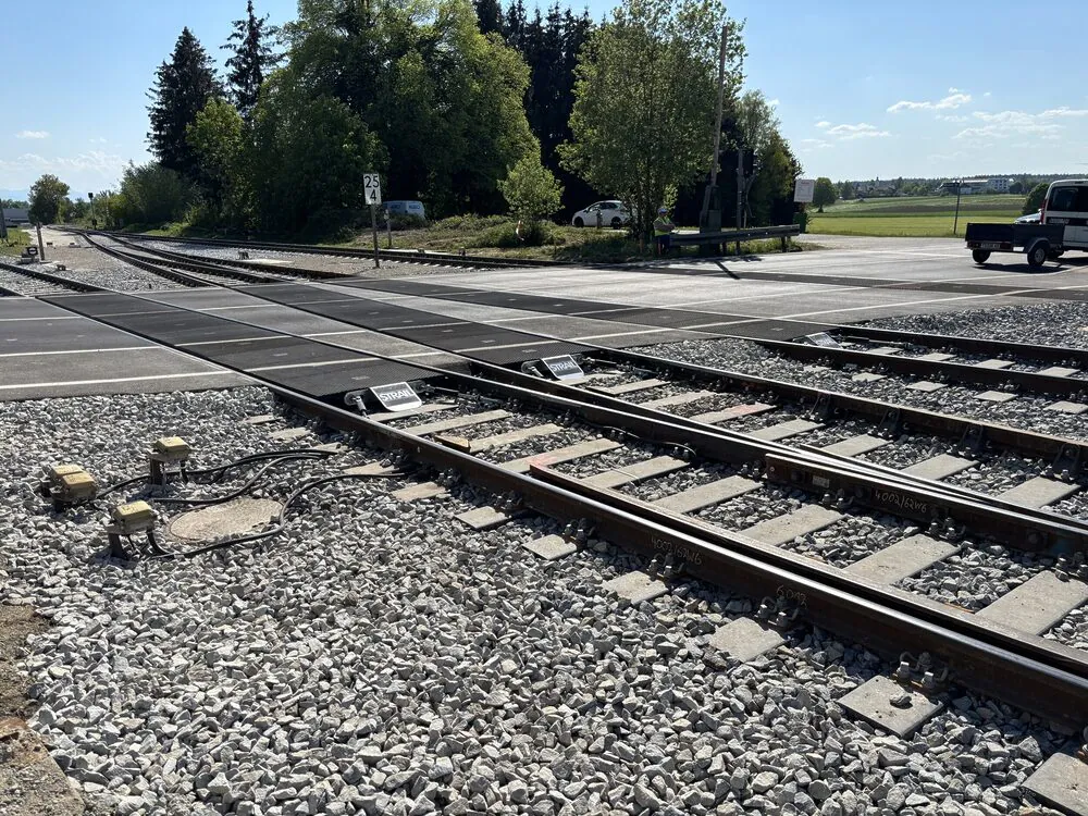STRAILway - Nachhaltige Hochleistungs-Bahnschwelle aus Recycling-Kunststoff.