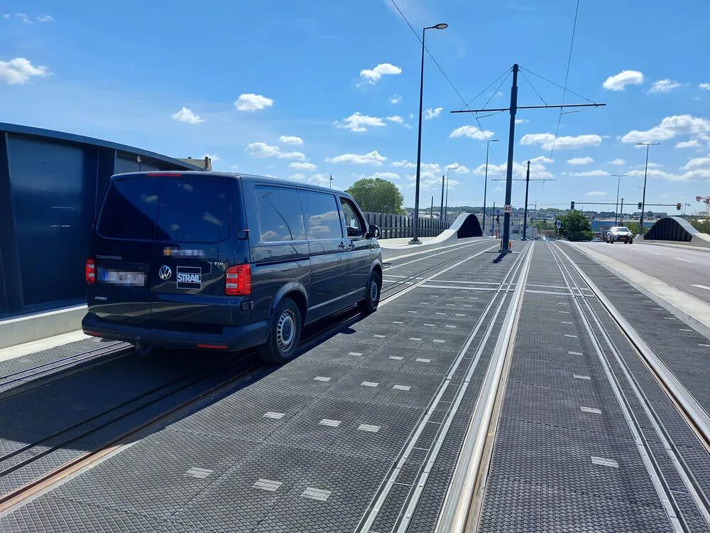 inno emergency access on bridge for emergency vehicles